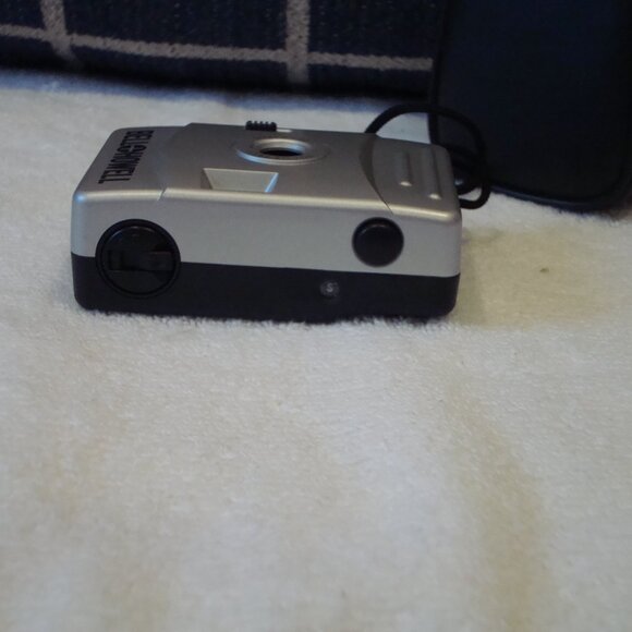 Bell and Howell Manual Point and Shoot Camera 28mm Lens TESTED! - Picture 6 of 7